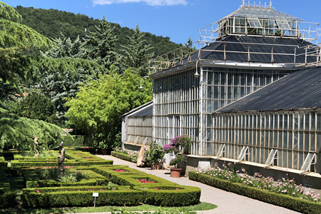 Botanični vrt Sežana ob vili Mirasasso